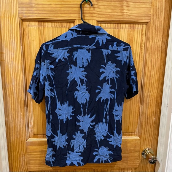 Blue Tropical Shirt - Picture 2 of 3